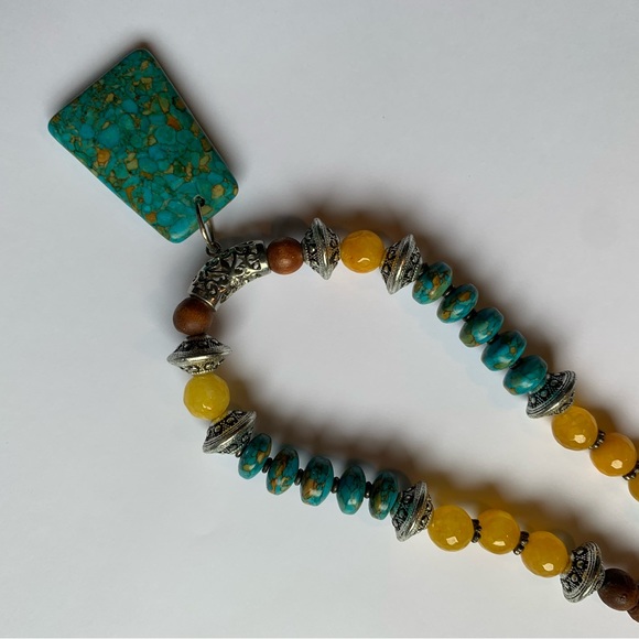 28 1/2" necklace with Large turquoise color pendant and beadwork - Picture 10 of 11